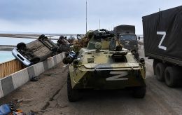 Удары по мостам заблокировали наземные пути в Крым и срывают планы РФ по наступлению, - ISW
