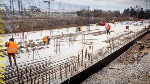 Аварийный стадион в Кривом Роге реконструируют в спортарену стандартов ФИФА и УЕФА