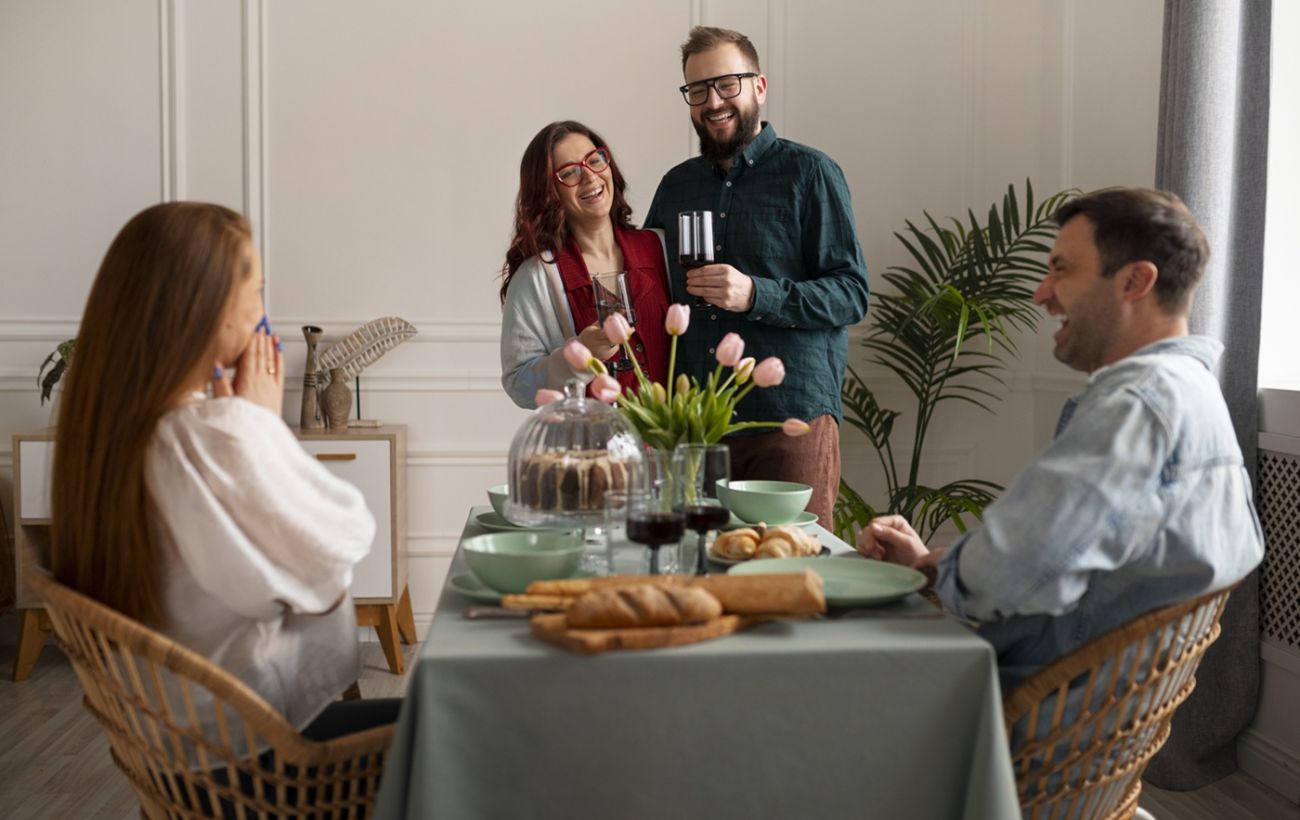 Після гостей немає сил: як захиститися від негативу і в які сильні прикмети вірили пращури