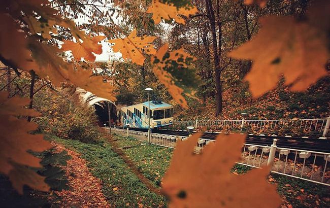 Роботу київського фунікулера відновлено