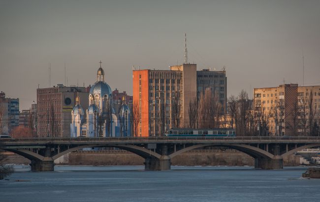 Жителів Вінниці попередили про відключення: де сьогодні не буде води та світла (адреси)