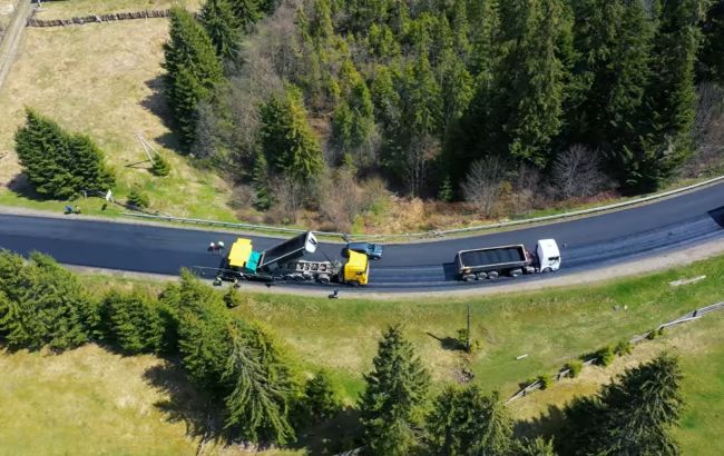 На Прикарпатті завершується реконструкція дороги до Говерли