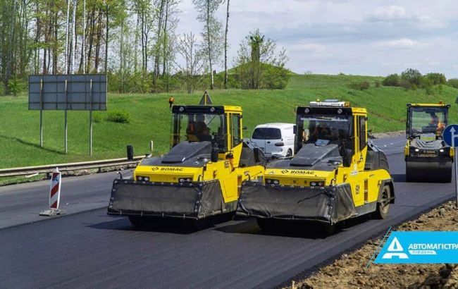 У Харкові розпочали армування асфальтобетону на об’їзній
