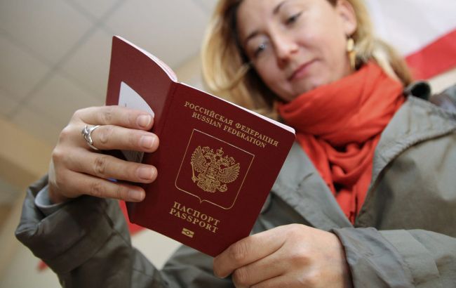 В России приостановили выдачу биометрических загранпаспортов сроком действия 10 лет