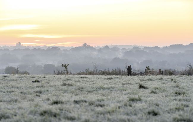 В Украину возвращаются апрельские заморозки на почве и в воздухе: где и когда ждать минус (карта)