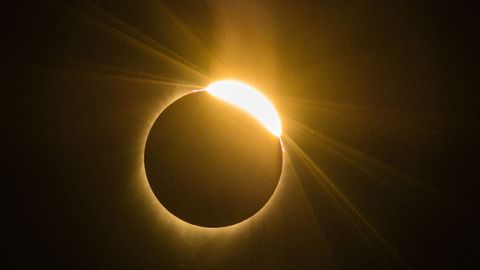 Сонячне затемнення: астролог розповіла, хто постраждає 2 липня