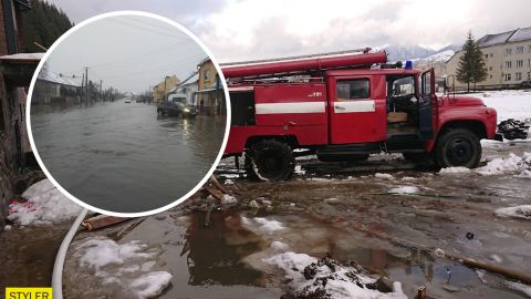 Украинское село из-за мощных ливней ушло под воду: видео последствий непогоды