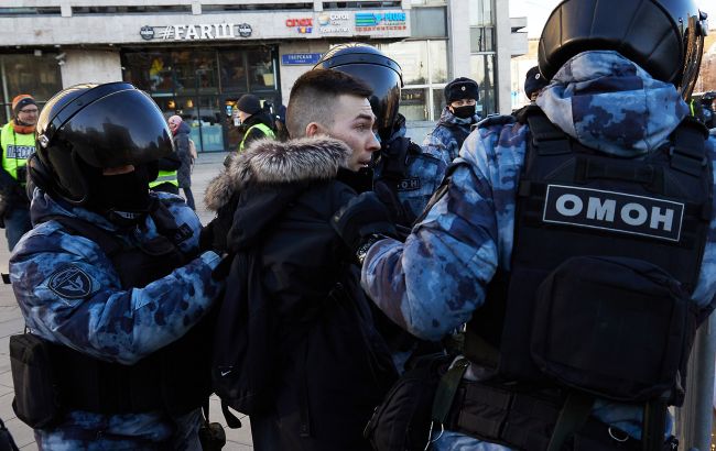 В РФ завели за 2 месяца почти 2 тысячи дел о "дискредитации" армии