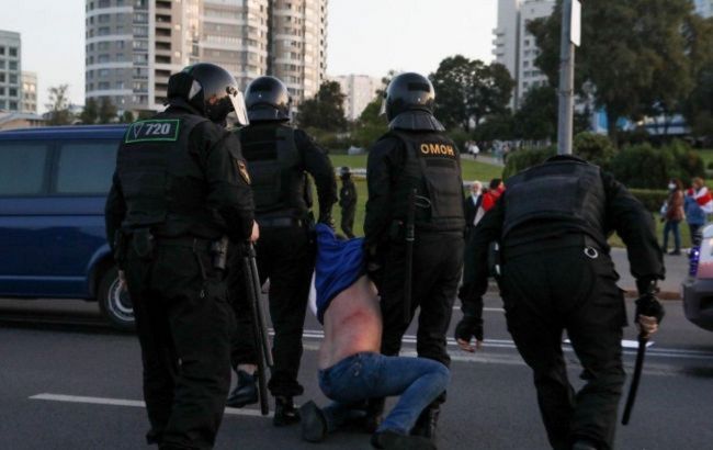 Правозахисники Білорусі повідомили про затримання близько 80 протестувальників