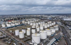 Bloomberg дав невтішний прогноз щодо цін на нафту на найближчий рік
