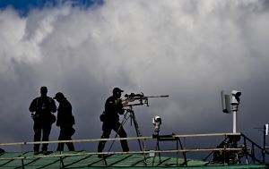 Вороніж під атакою невідомих дронів, лунає серія вибухів