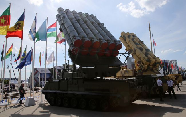 Без імпортних деталей Росія не зможе виробляти зброю, - ОП