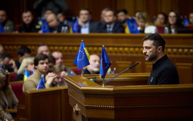 У Зеленського відреагували на "інсайд" FT про вибори та референдум в Україні