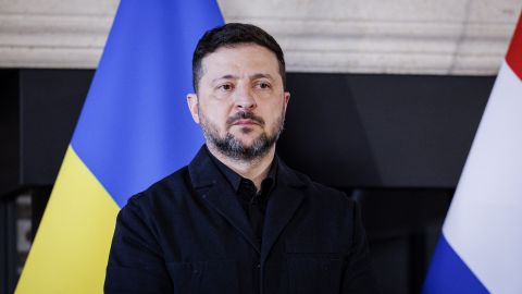 Скільки росіян хочуть завершення війни: Зеленський навів несподівану статистику