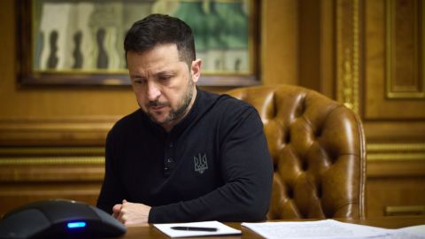 Зеленский сменил послов Украины в 16 странах: кто в списке