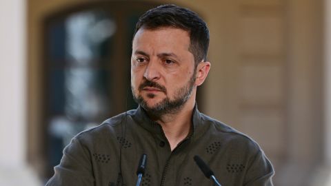 Зеленський: маємо разом з партнерами реагувати на спробу Росії затягнути війну