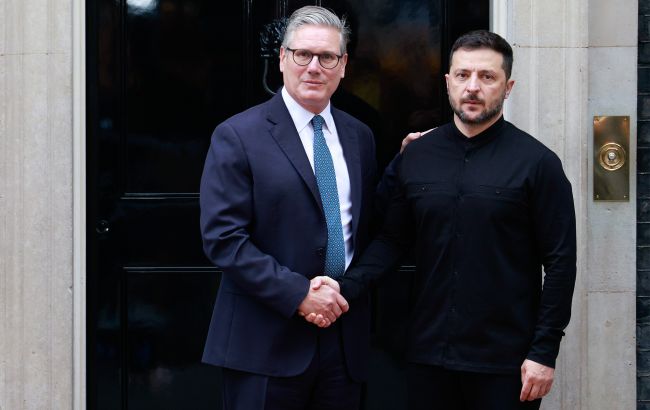 Зеленский и Стармер обсудили судьбу замороженных средств от продажи "Челси"