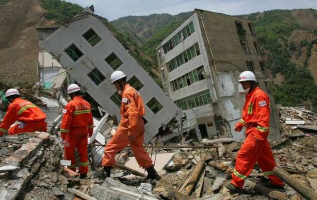 Землетрус у Японії: дев'ять загиблих і сотні поранених