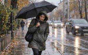 Частину України накриють значні дощі: де оголосили "жовту" небезпеку 22 жовтня