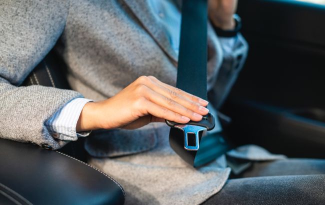 Первое правило в автомобиле. Водителям напомнили, как не получить штраф "на ровном месте"