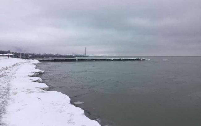 У ДСНС попередили про загрозу обледеніння суден в Азовському морі