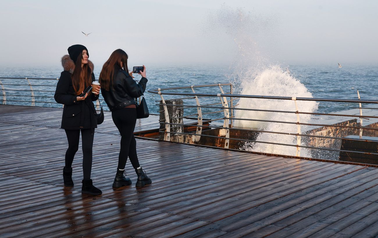 Без опадів, але з сюрпризами: яку погоду принесе завтра в Україну антициклон Heiko