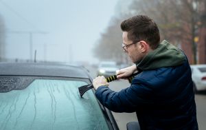 Що ніколи не можна робити з машиною на морозі: 10 відповідей від автоексперта