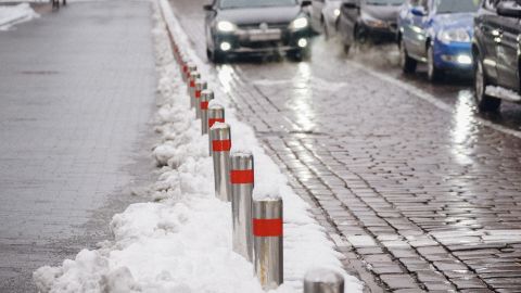 Синоптики попередили про небезпеку: де в Україні завтра негода та коли знову похолодає