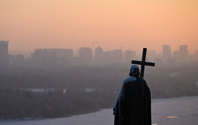 Київ накрив смог: як уберегти здоров'я після обстрілів і пожеж