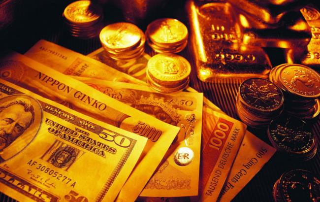 НБУ понизил курс золота до 330,65тыс. гривен за 10 унций