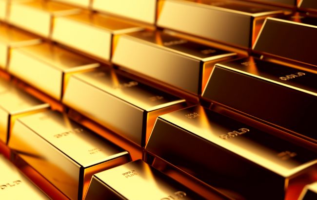 Ціни на золото вперше в історії перевищили 4700 доларів