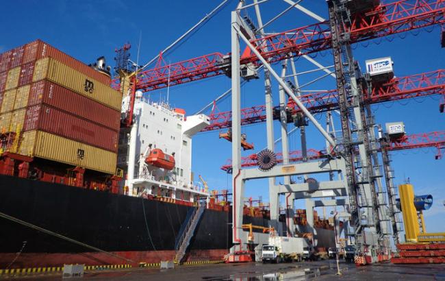 Близько 50 контейнерів гуманітарної допомоги доставлені в Одесу з Канади