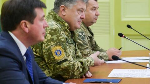 Порошенко назвав втручанням у справи України рішення Радбезу РФ про захист церков