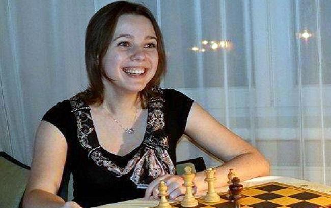 Украинка начала с ничьи матч за звание чемпионки мира по шахматам