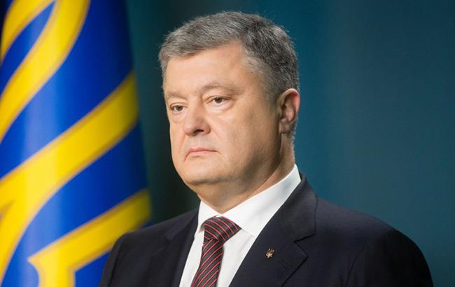 Порошенко висловив співчуття рідним дітей, загиблих на Донбасі, у Сирії та Кемерово