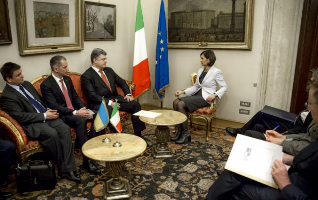 Парламент Италии поддерживает продолжение санкций против РФ до полного выполнения Минских соглашений