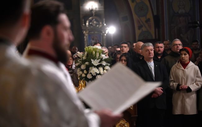 Порошенко: ПЦУ - церква мільйонів українців, справжня народна церква