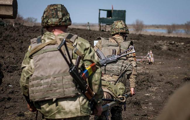 На Донбассе за сутки пострадали 4 украинских военных, - Минобороны