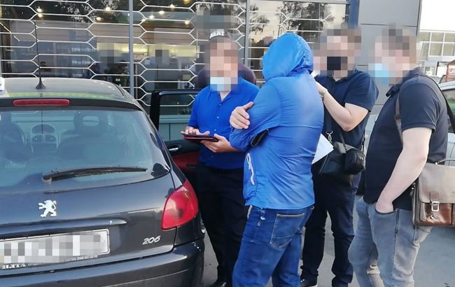 СБУ викрила "продаж" посади керівника держустанови у Полтавській області