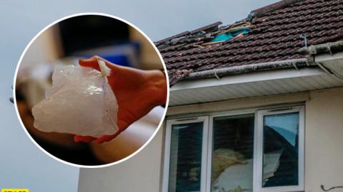 "Пекельне руйнування": брила льоду впала з неба і пробила дах будинку