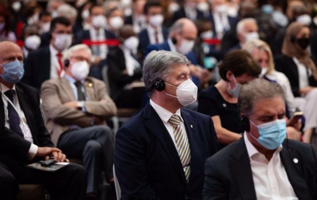 Порошенко обсудил с Эрдоганом украинско-турецкое стратегическое партнерство