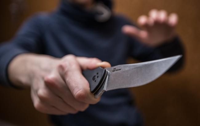 У Чернівецькій області судитимуть прикордонника, який вдарив начальника ножем у спину