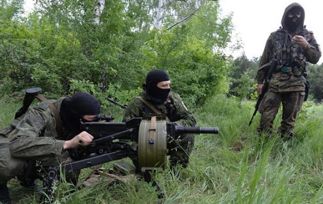 Боевики обстреляли Крымское в момент получения жителями пенсий и гумпомощи, - ЛОГА