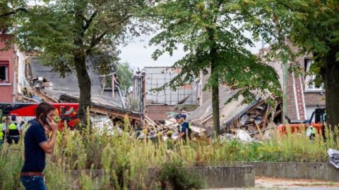 В Бельгии мощный взрыв уничтожил несколько домов