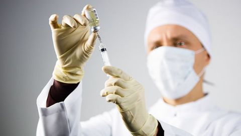 Чем лечат коронавирус в украинских больницах: названы препараты