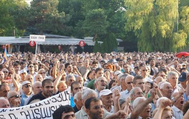 У Єревані поліція розігнала протестну акцію