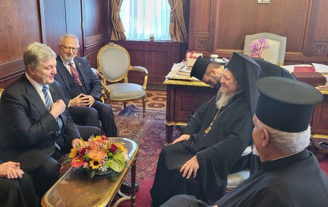 Варфоломій у четверту річницю Томосу зустрівся з Порошенком на Фанарі