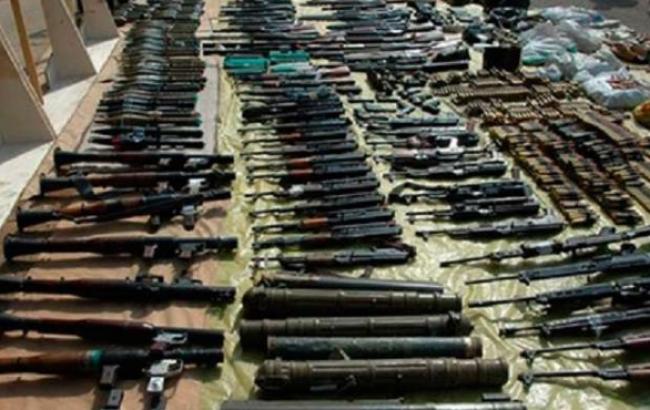 У Донецькій області у приватному будинку Слов'янська виявлено склад боєприпасів