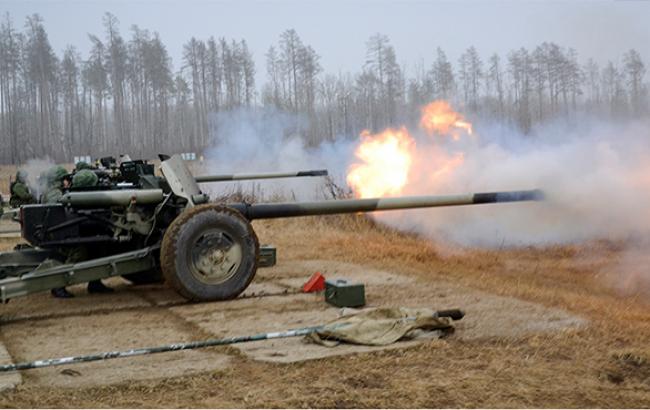 В СНБО не зафиксировали отвода боевиками артиллерии от линии разграничения