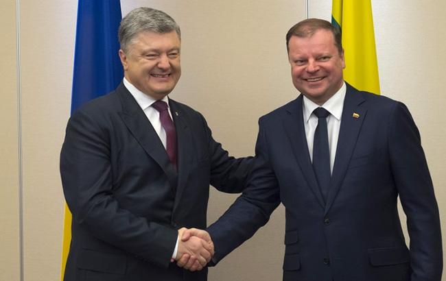 Порошенко и премьер Литвы обсудили работу по недопущению реализации "Северного потока-2"